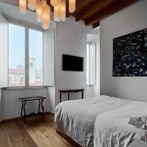 https://camera-con-vista-bergamo-alta.it-lombardy.com