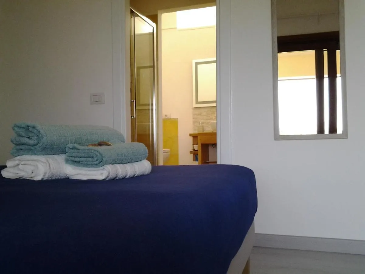 Bed & Breakfast Frina Di Mari B&B San Teodoro